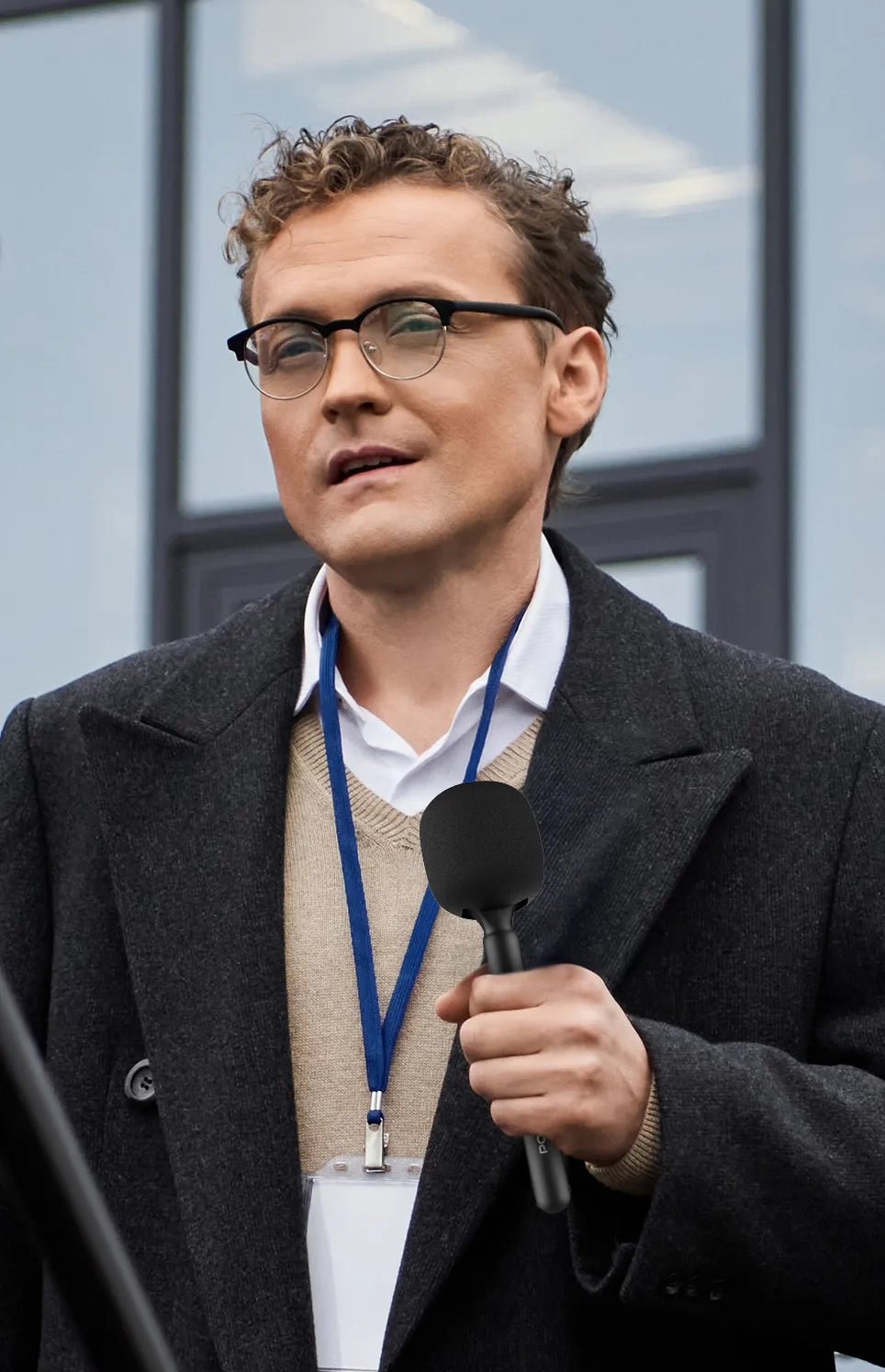 Porodo Two-Device Connect Handheld Lavalier Microphone - Black - Smartkoshk Stores