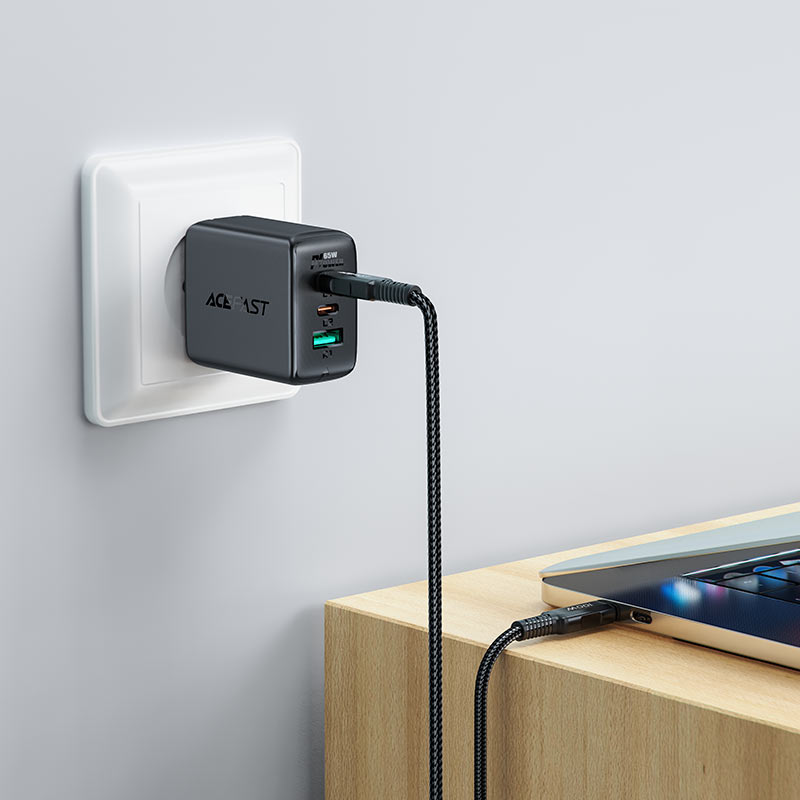 ACEFAST C6-03 USB-C to USB-C 100W zinc alloy digital display braided charging data cable