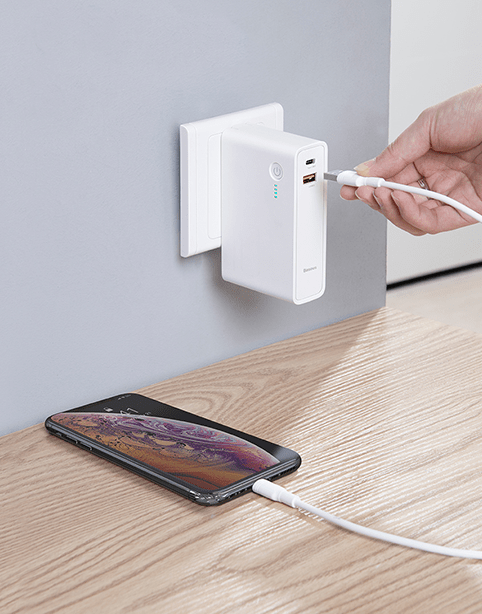 Power station 2*1 Wall Charger + 1000mAh Power Bank 18w QC3.0 + PD White